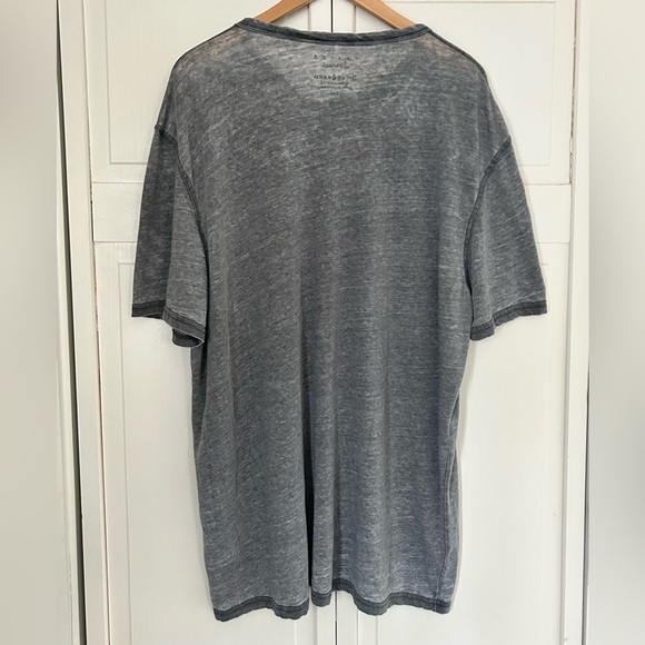 Lucky Brand Venice Burnout Men’s Size XXL Short Sleeve Notch Neck Tee - Picture 11 of 12